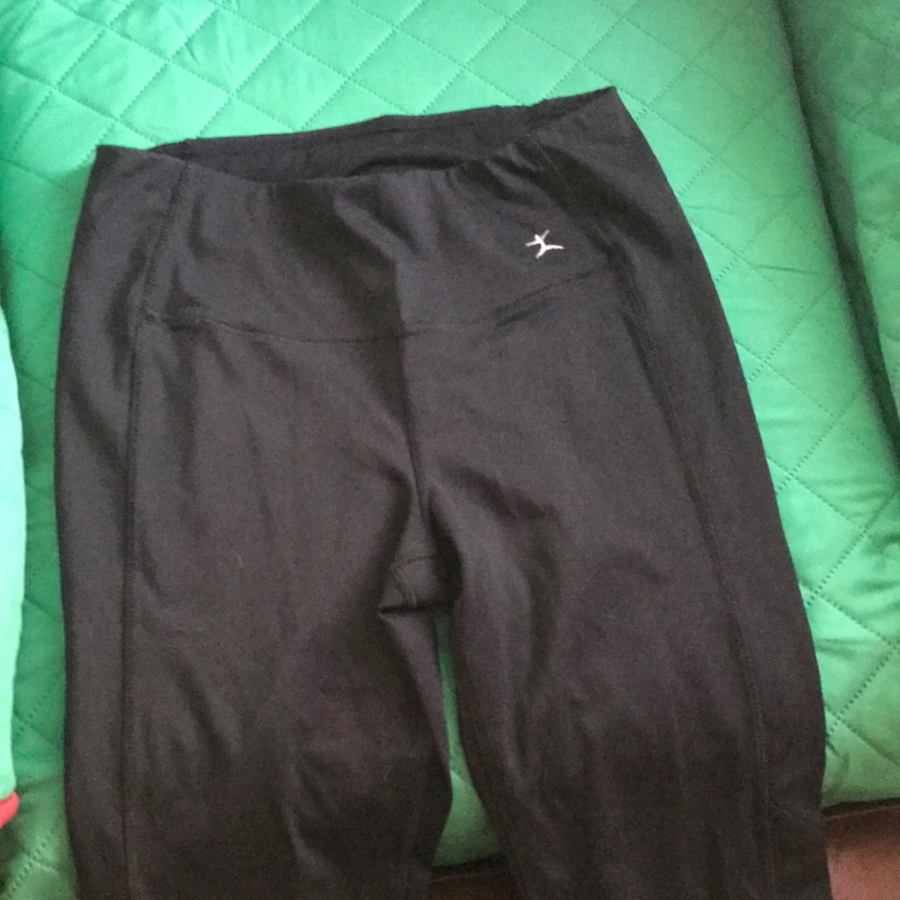 Dan skin S work out pants.